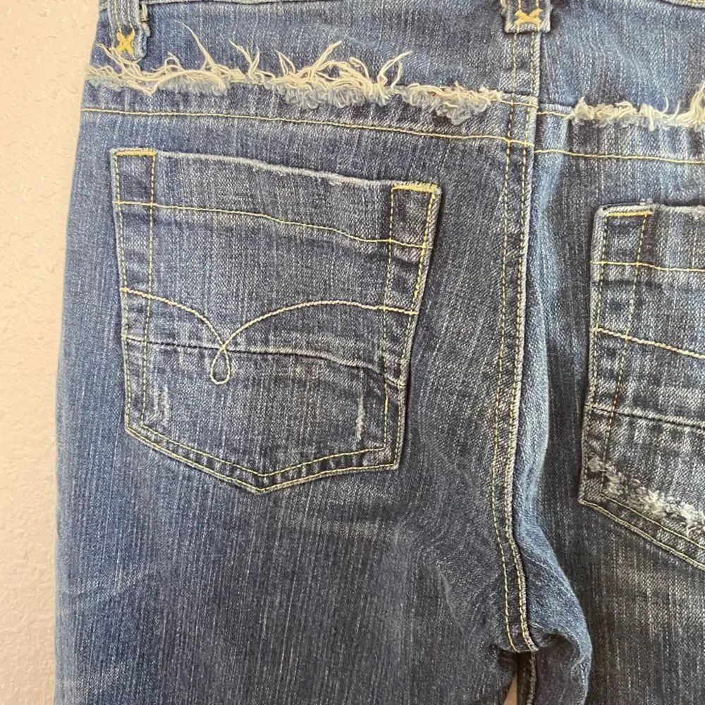 ⭐️BONGO Distressed Bootcut Low Rise denim - Picture 4 of 5